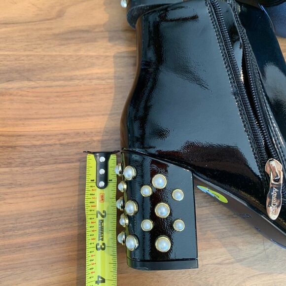 Aquadiva ankle boot, black, pearl studs, block heel, zipper entry, new, sz 9 - Picture 5 of 16